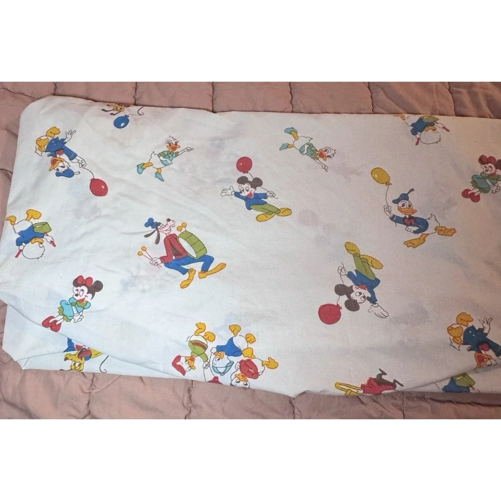 Vintage Disney Mickey & Friends Fitted Crib Sheet 52x28